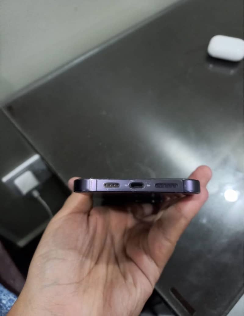 Apple iPhone 14 Pro Max 4