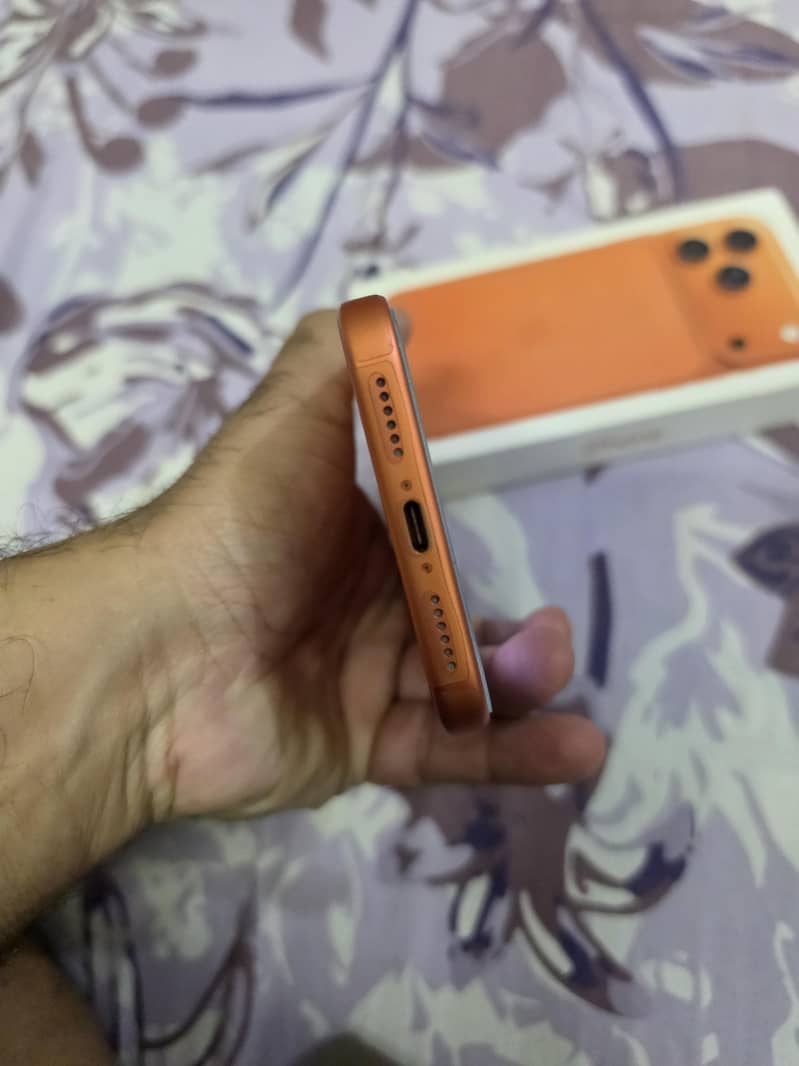 Apple iPhone 17 Pro Max 5