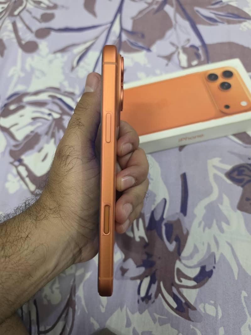 Apple iPhone 17 Pro Max 8