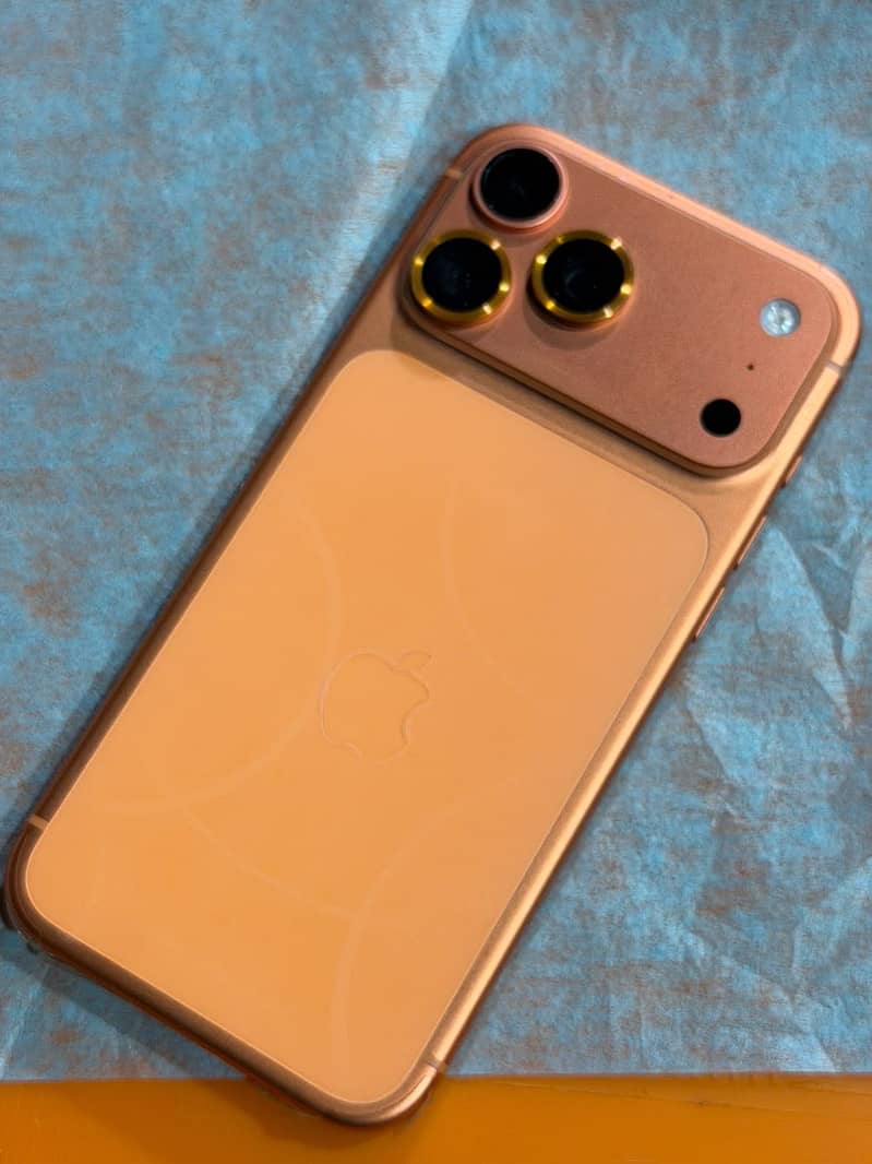Apple iPhone 17 Pro Max 0
