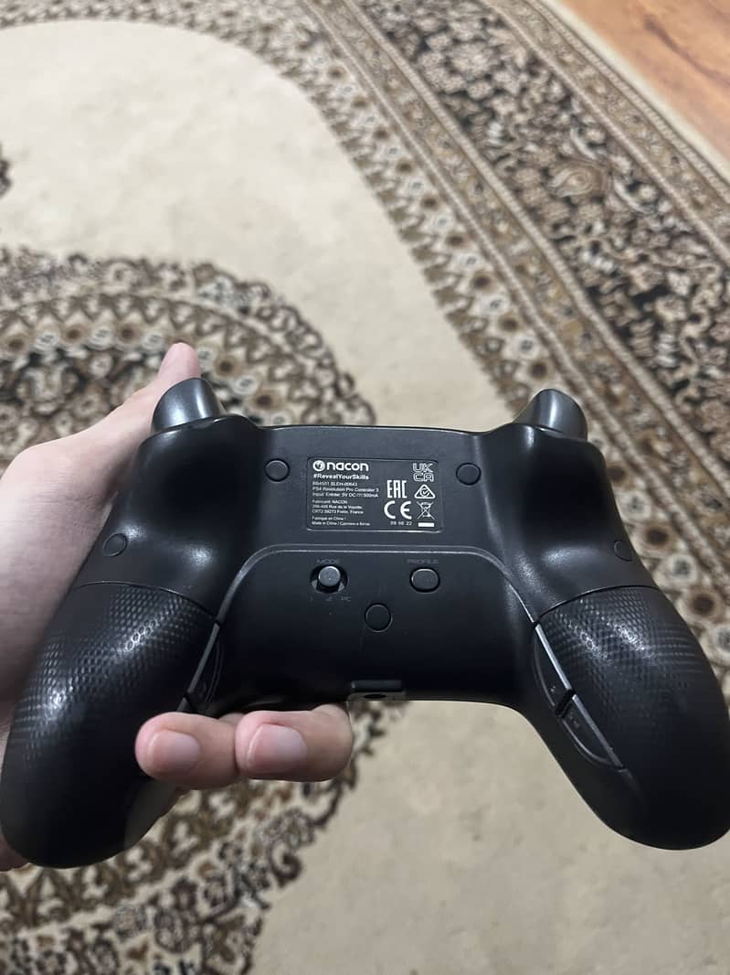Nacon revolution pro controller 3 3