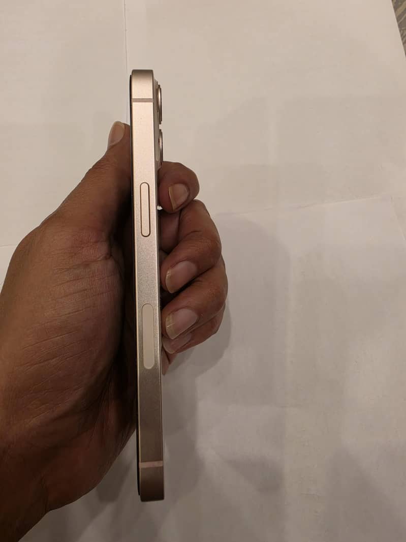 Apple iPhone 13 3