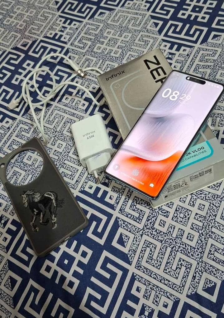 Infinix Zero 40 1