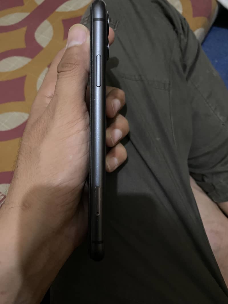Apple iPhone 11 2