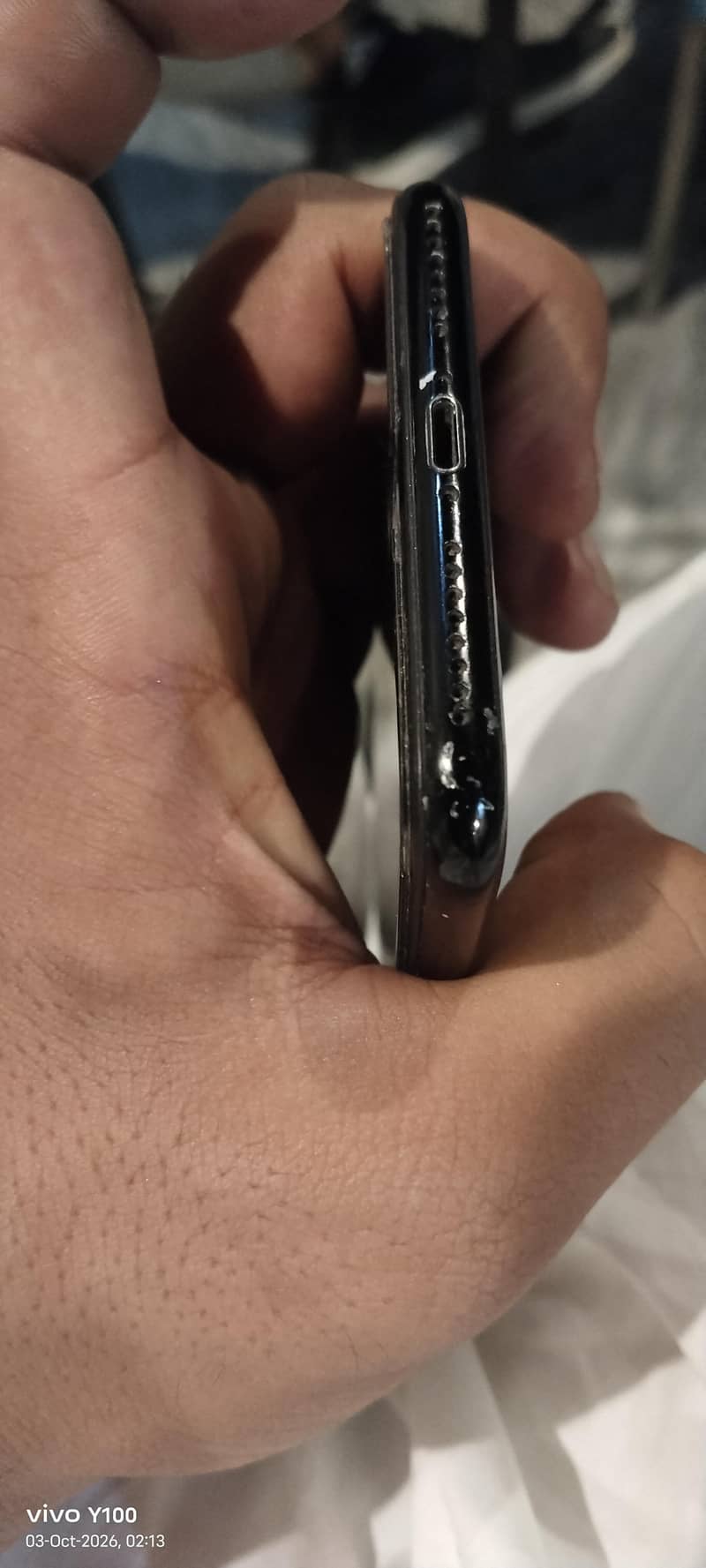 Apple iPhone 7 Plus 2