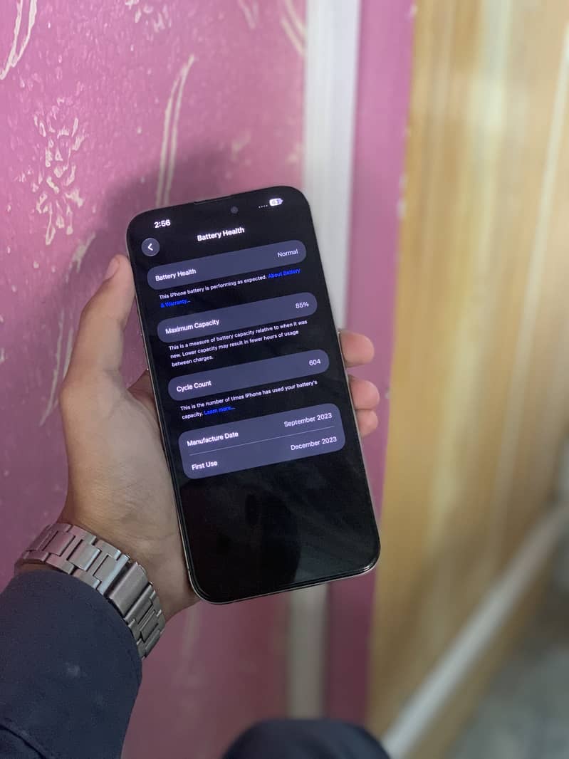 Apple iPhone 15 Pro Max 4