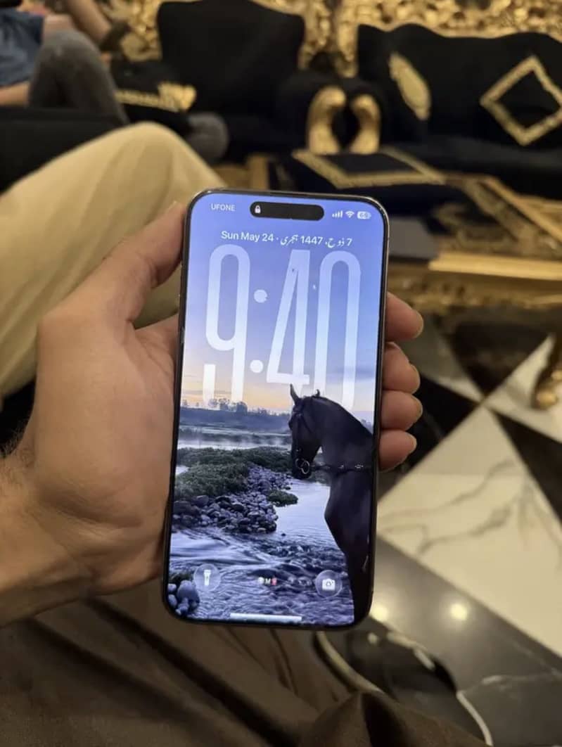 Apple iPhone 15 Pro Max 1