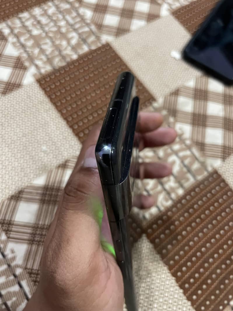 GOOGLE PIXEL 7 PRO 4