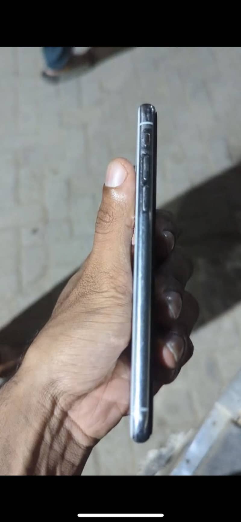 Apple iPhone X 4