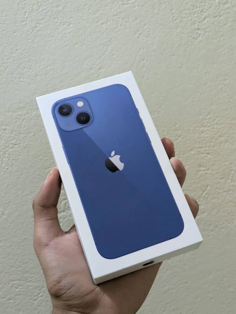 Apple iPhone 13 7