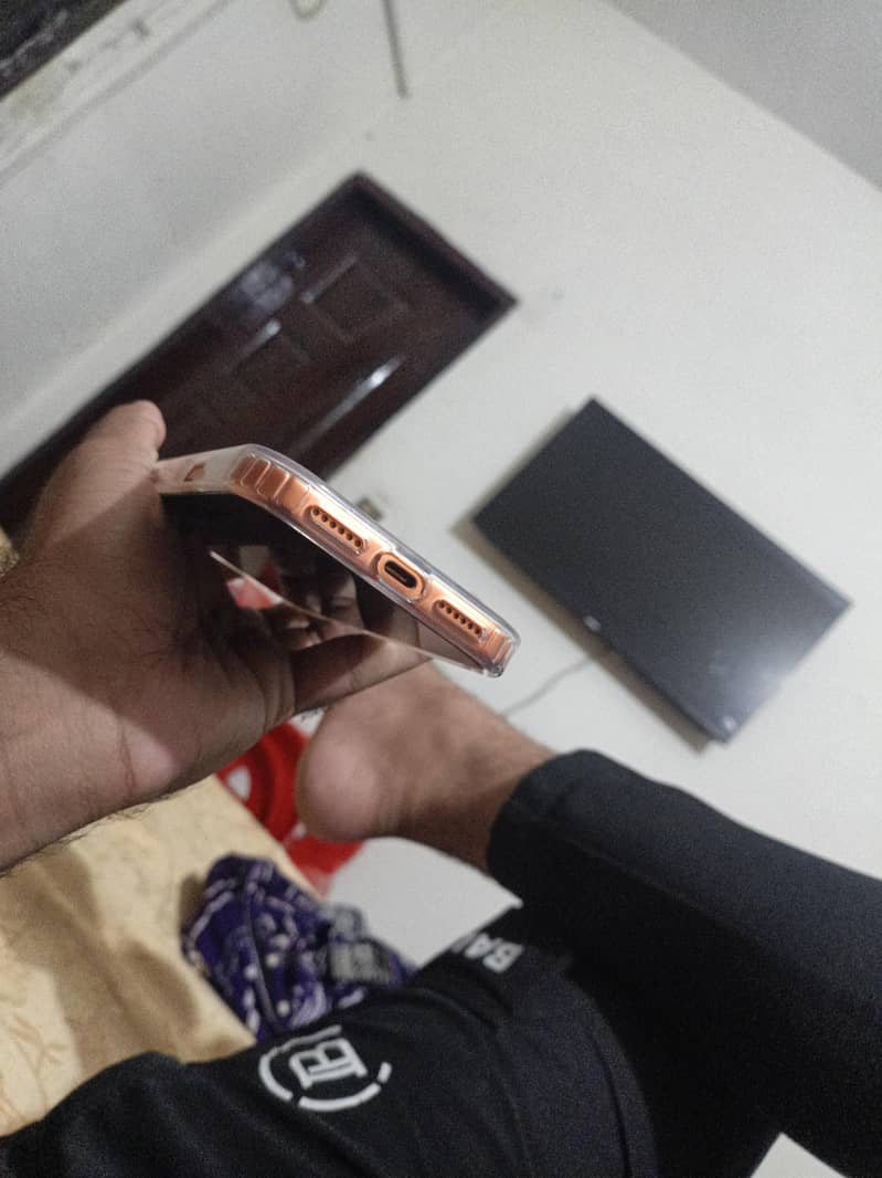 Apple iPhone 17 Pro Max 2