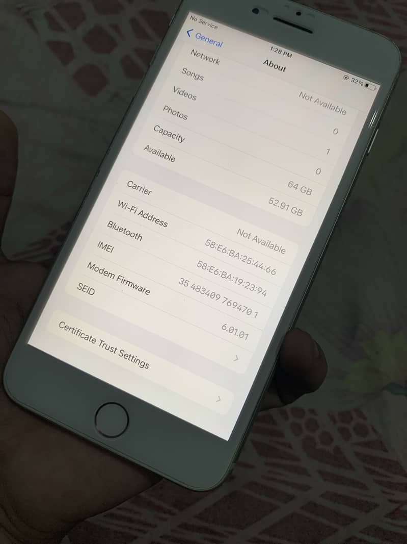 Apple iPhone 8 Plus 1