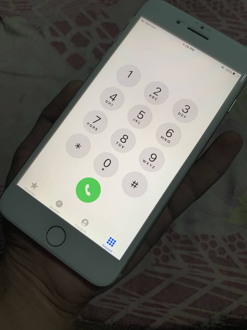 Apple iPhone 8 Plus 3