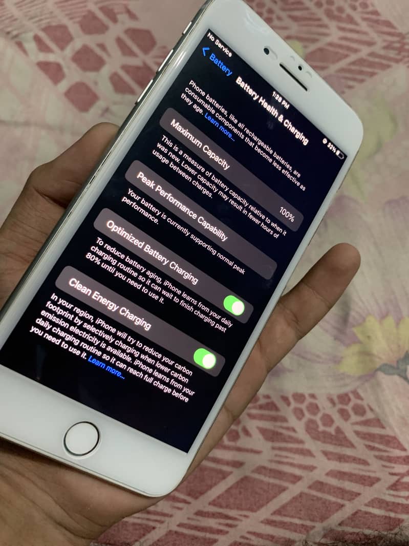 Apple iPhone 8 Plus 4