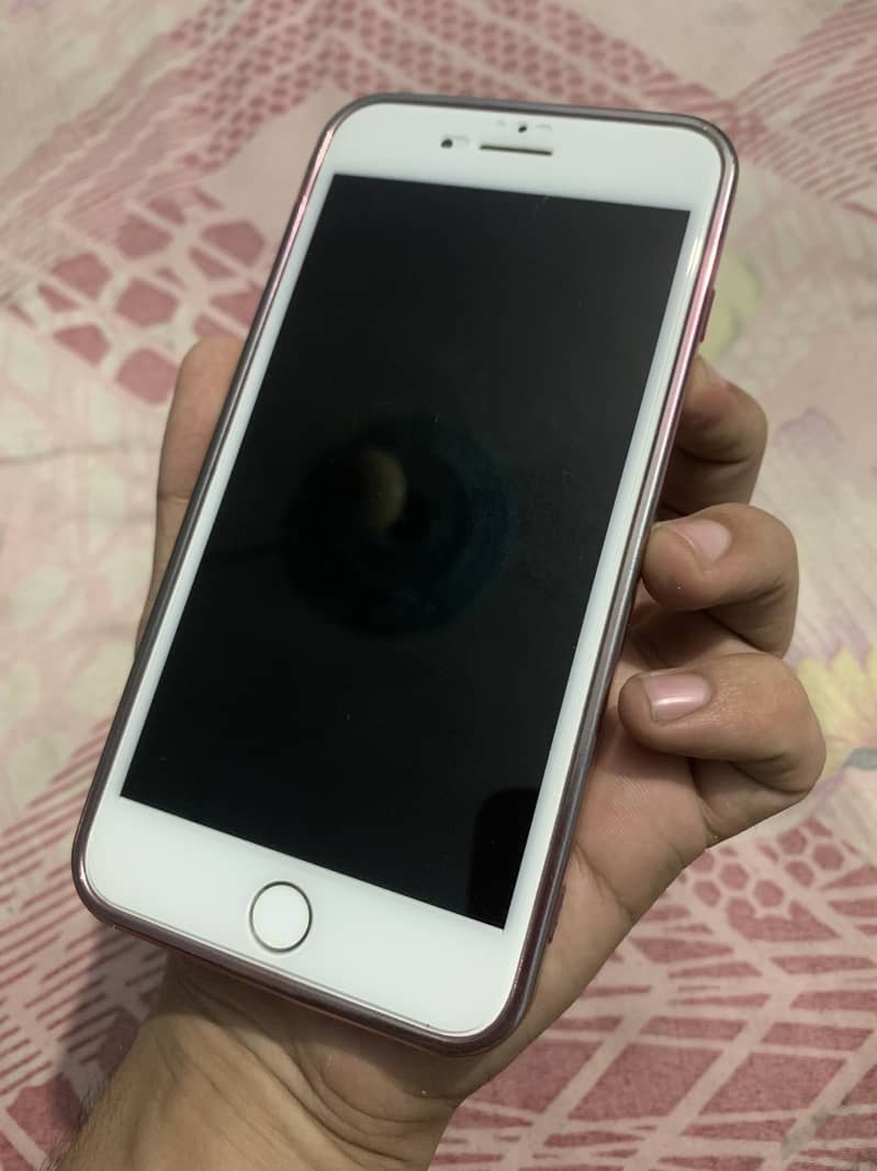 Apple iPhone 8 Plus 12