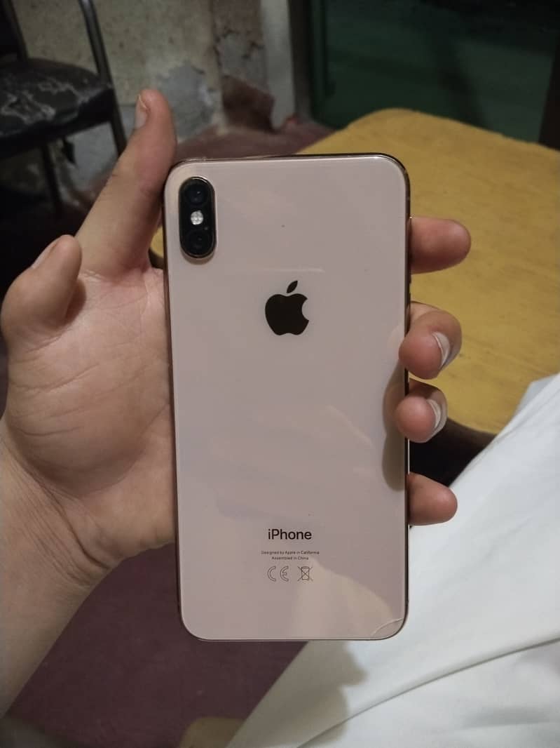 Apple iPhone XS Max 6