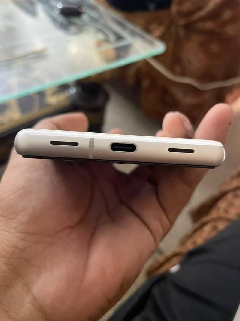 Google Pixel 7a 2
