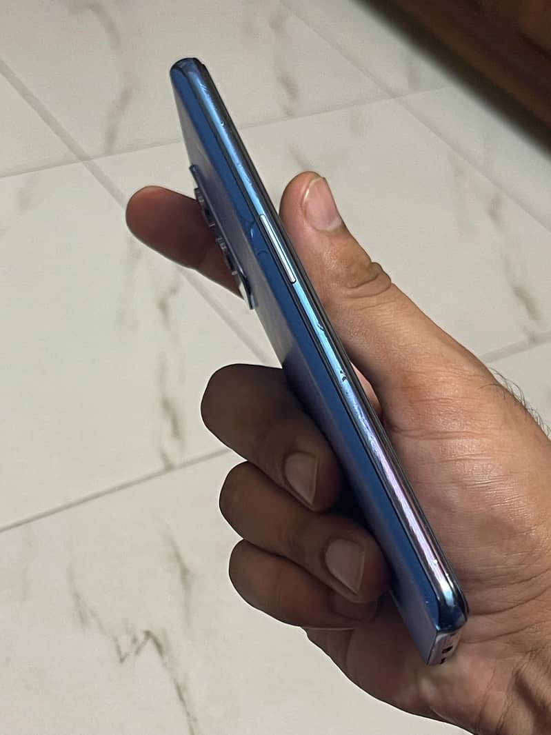 One Plus 9 5g 4