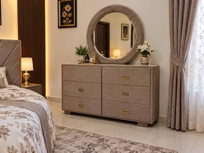 DRESSING WITH MIRROR BRAND NEW BOOKE LE FABRICS CALL 03281010987