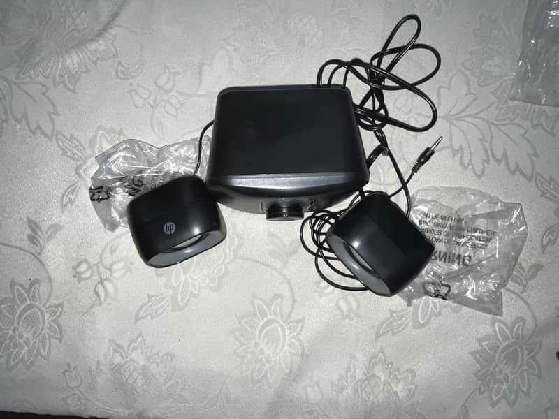 Hp multimedia speakers 3