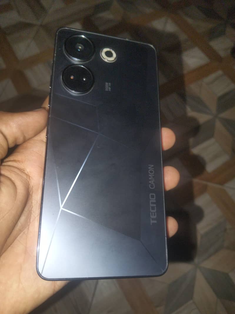 Tecno CAMON 20 0