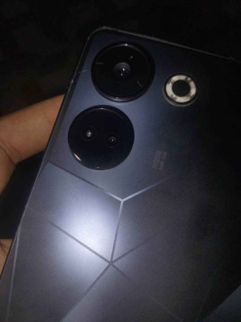 Tecno CAMON 20 1