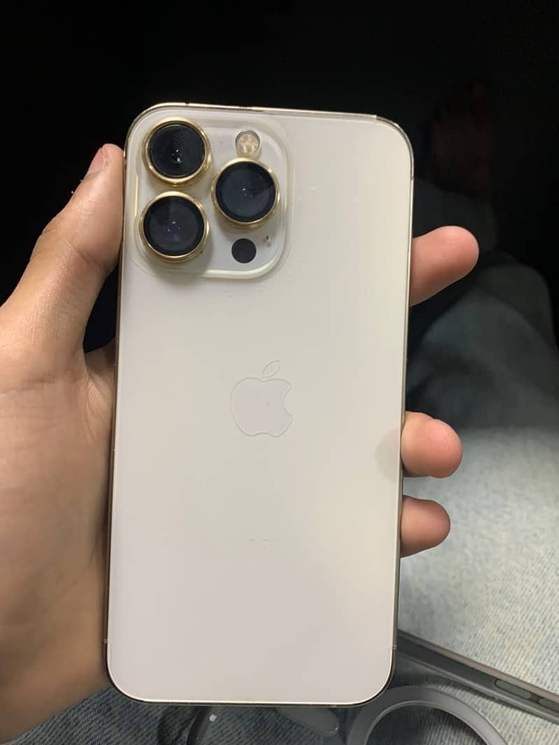 Apple iPhone 13 Pro 2