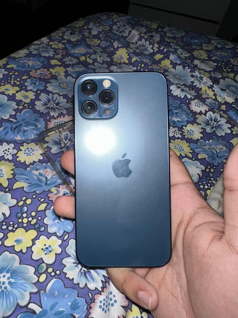 Apple iPhone 12 Pro 4