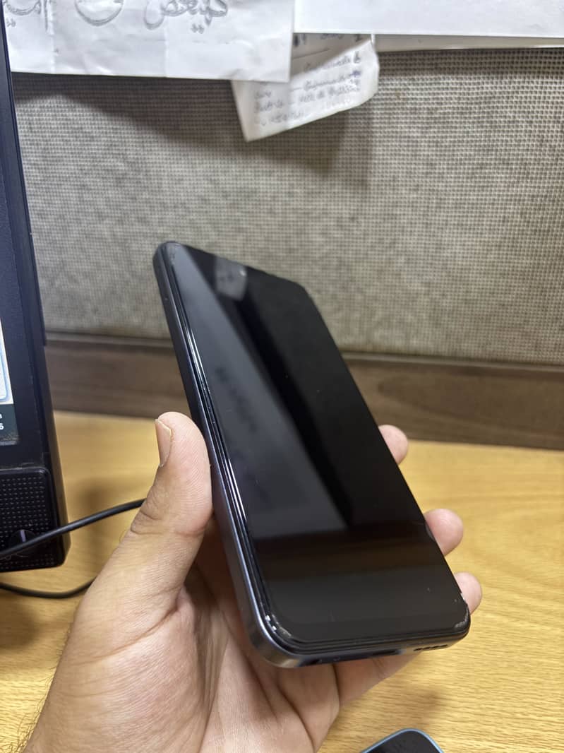 Infinix Smart 9 8