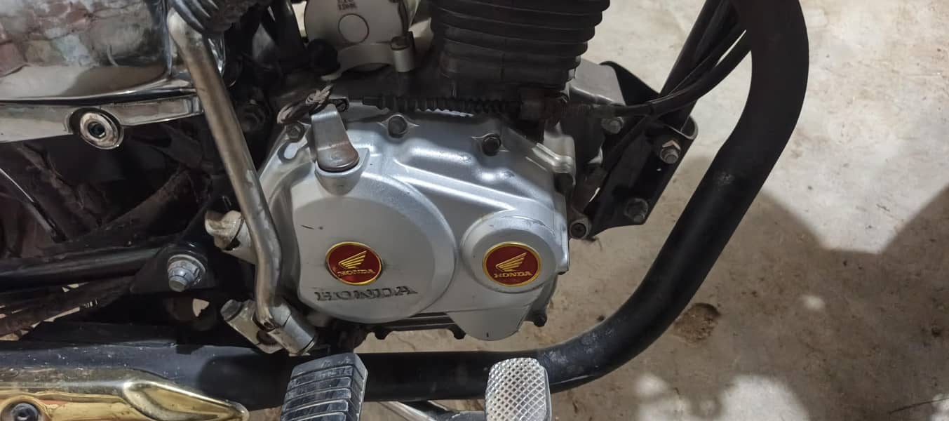 hondaCD125 1