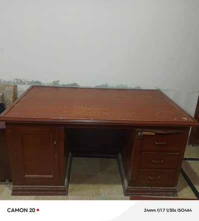 OFFICE TABLE BIG SIZE FOR SALE