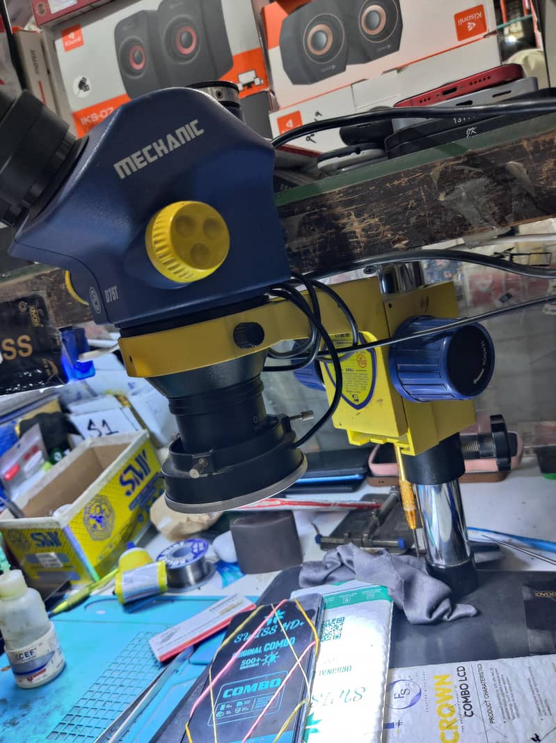 Mechanic D75T microscope 2