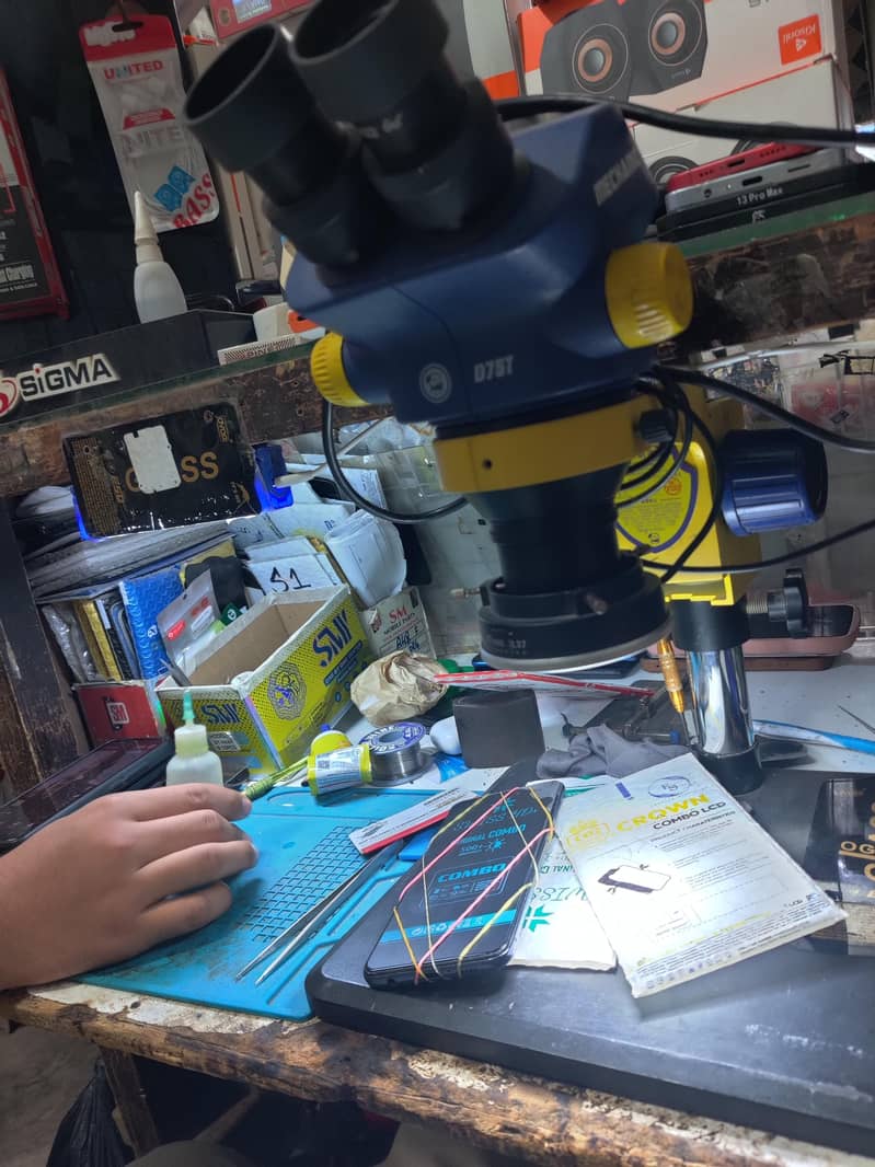 Mechanic D75T microscope 3