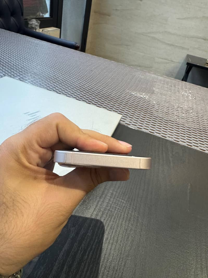 Apple iPhone 13 mini 6