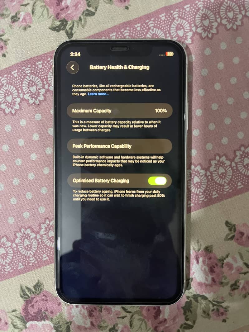 Apple iPhone 11 3