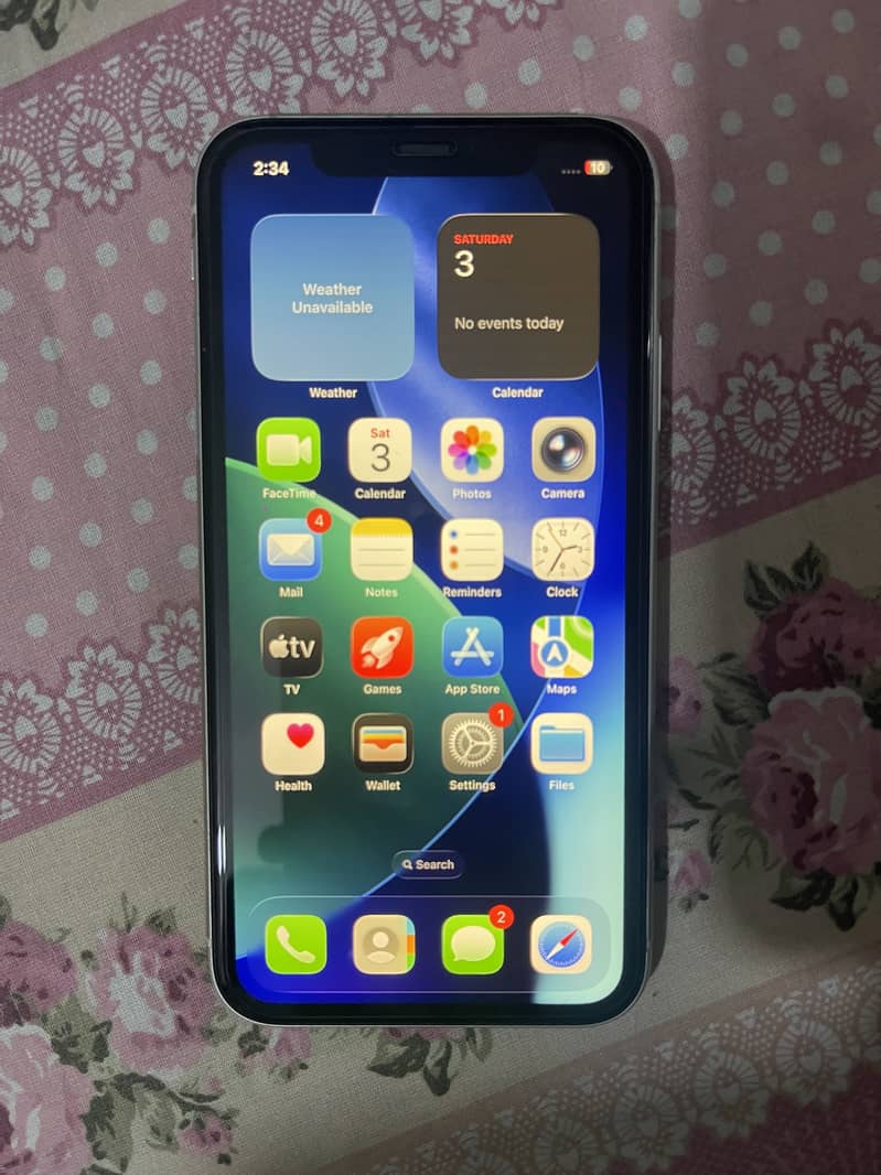 Apple iPhone 11 4