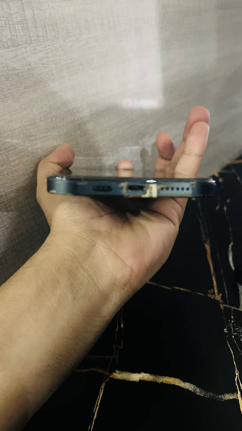 Apple iPhone 12 Pro Max 2