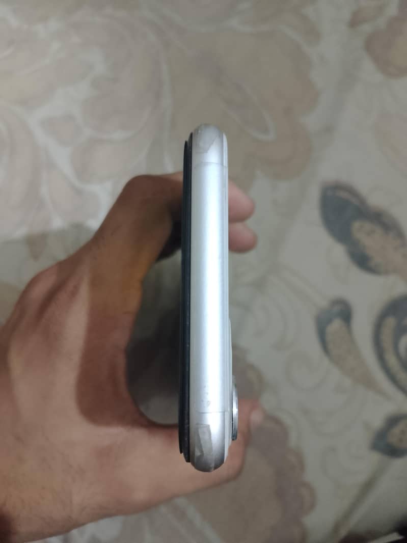 Apple iPhone 11 5