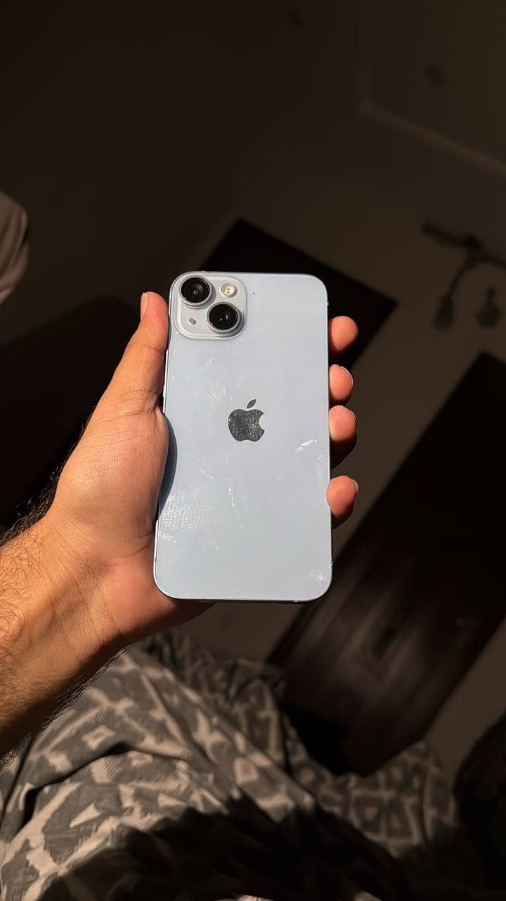 Apple iPhone 14 4