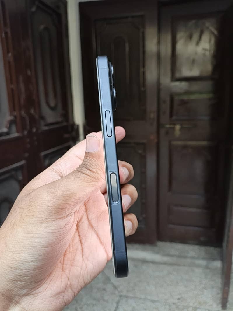 Apple iPhone 16 JV 2