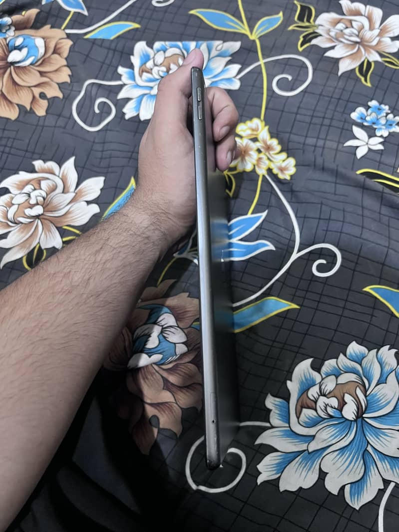 Apple iPhone 13 Pro Max 0