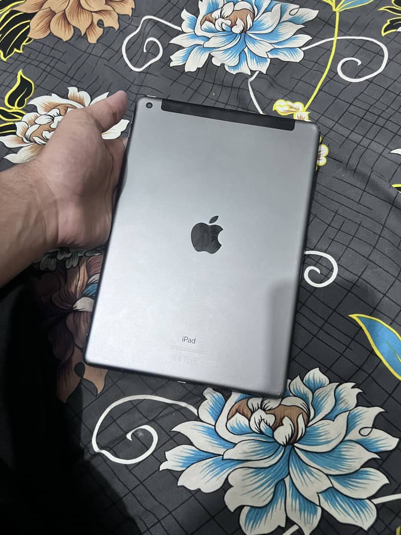 Apple iPhone 13 Pro Max 1