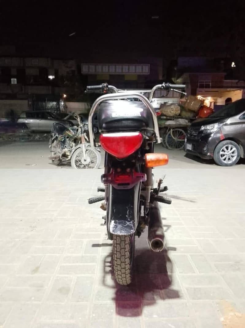 Hondyas CD70 1