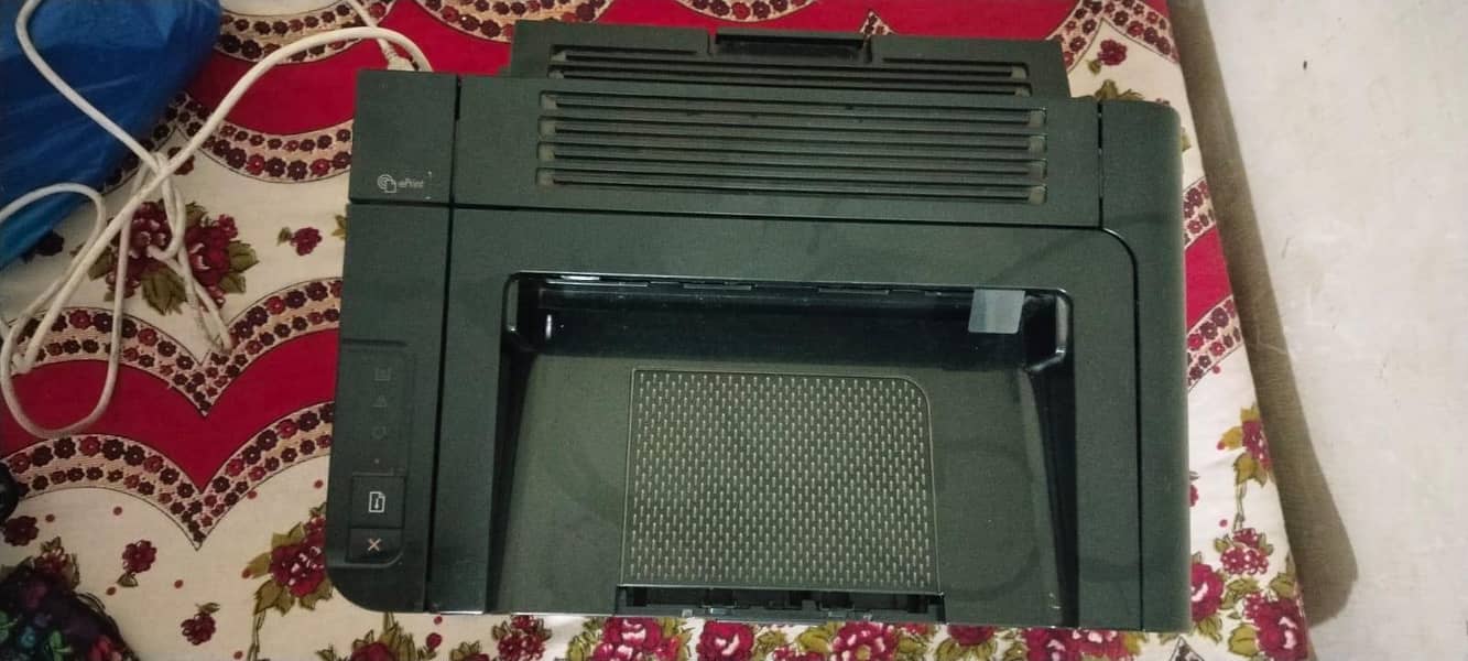 HP LaserJet Pro P1606dn Printer. 3