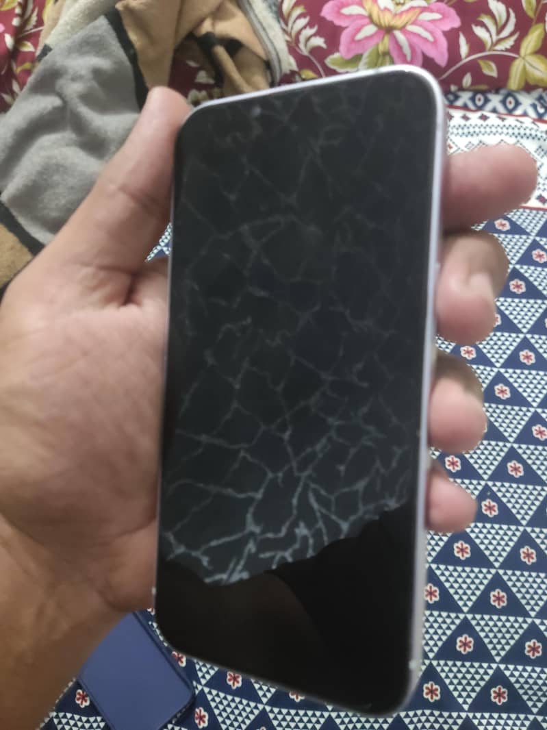 Apple iPhone 14 6
