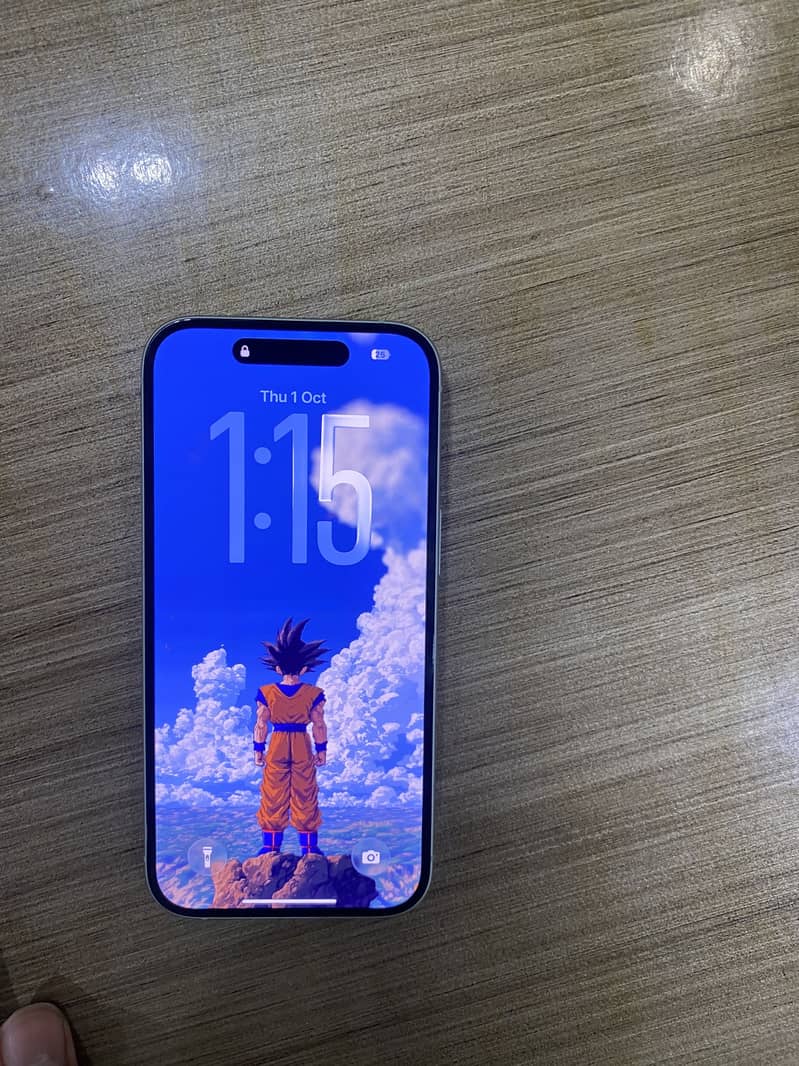 Apple iPhone 15 4