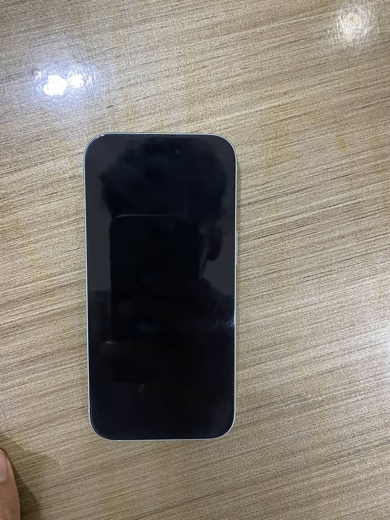 Apple iPhone 15 5