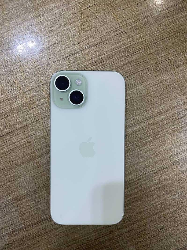 Apple iPhone 15 6