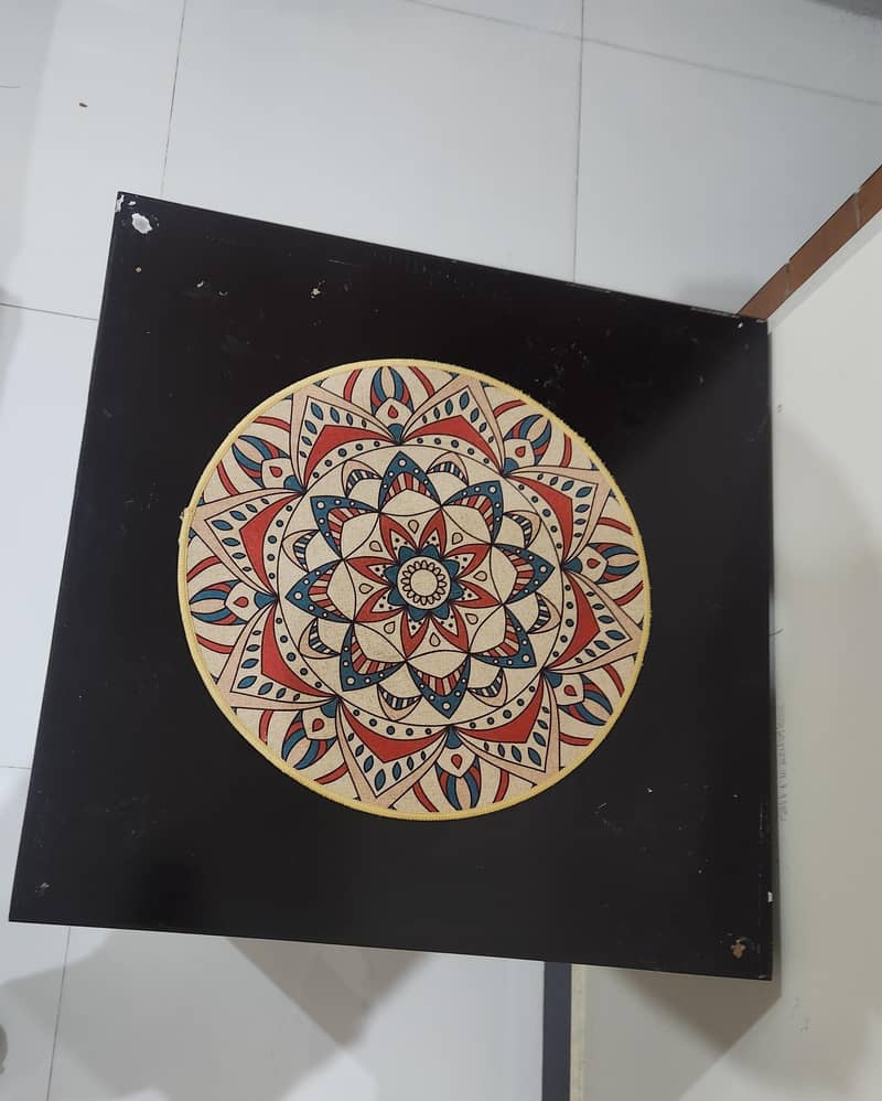 Extendable centre Table    4 corner tables 3