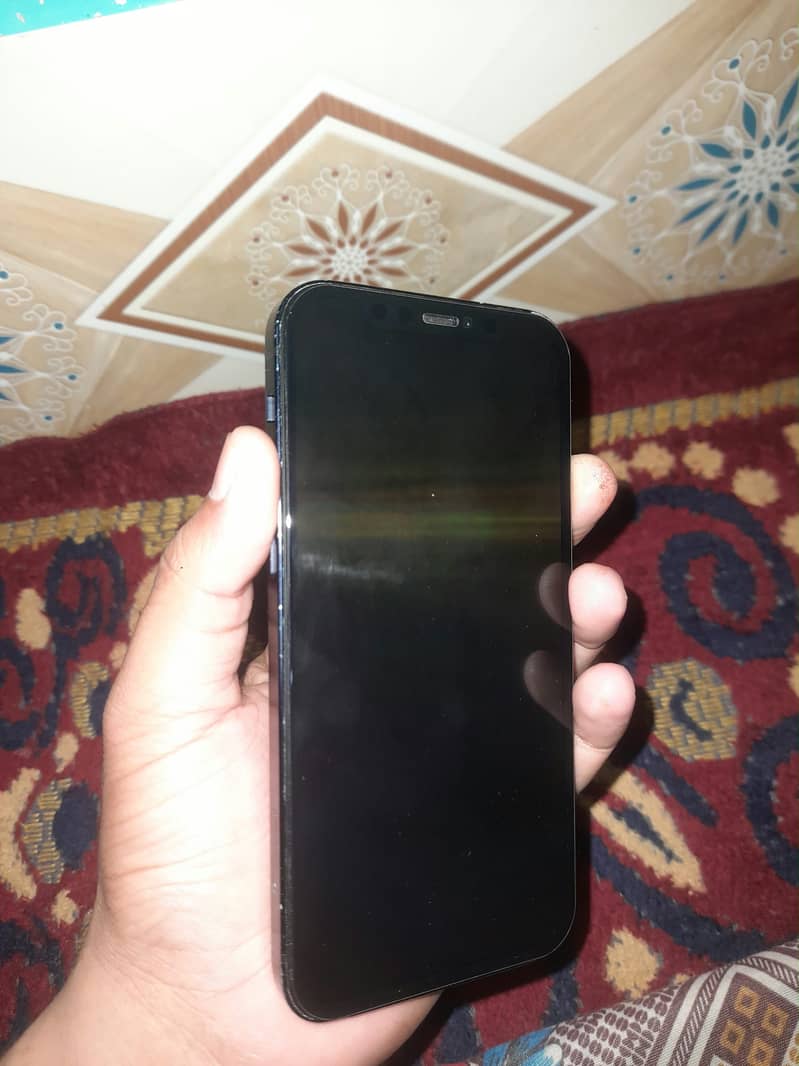 Apple iPhone 12 0